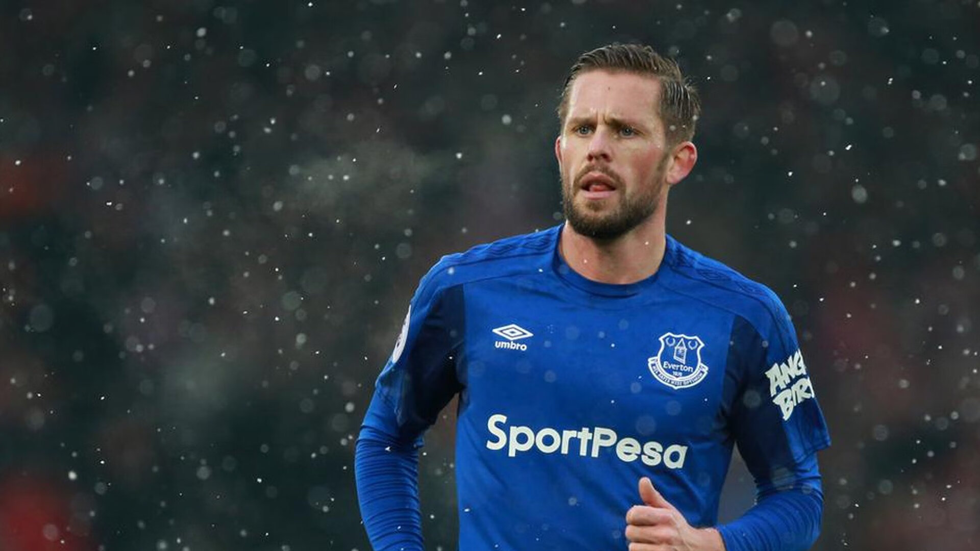 独行侠压哨战胜凯尔特人,常规赛巅峰对决中东契奇锁死对手,独行侠选中东契奇